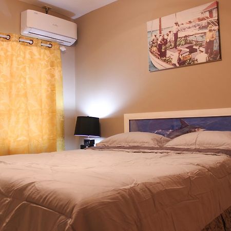 Hibiscus Inn Hotel Nassau Extérieur photo